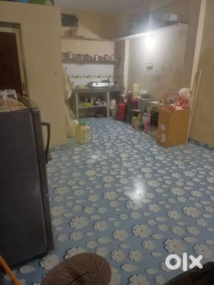Requirement for girl roommate