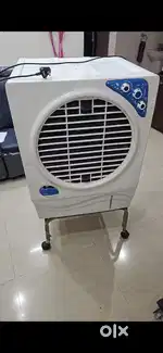 Cooler 9month old with stand