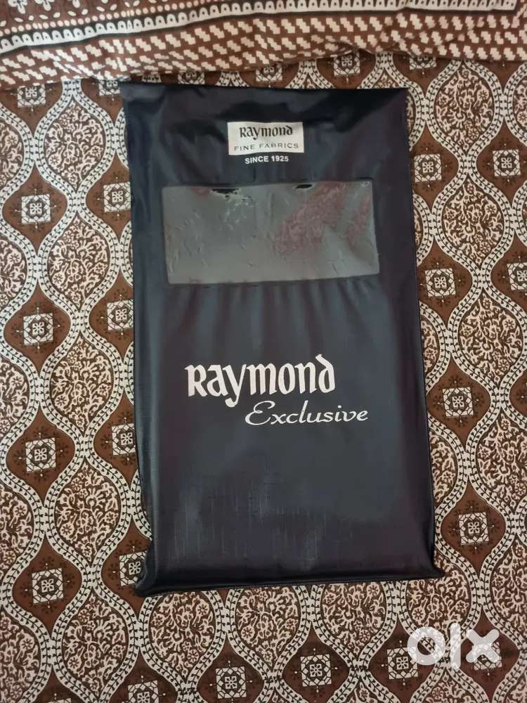 RAYMOND UNSTITCHED COTTON BLEND SHIRT AND TROUSER FABRIC (FIXED PRICE)