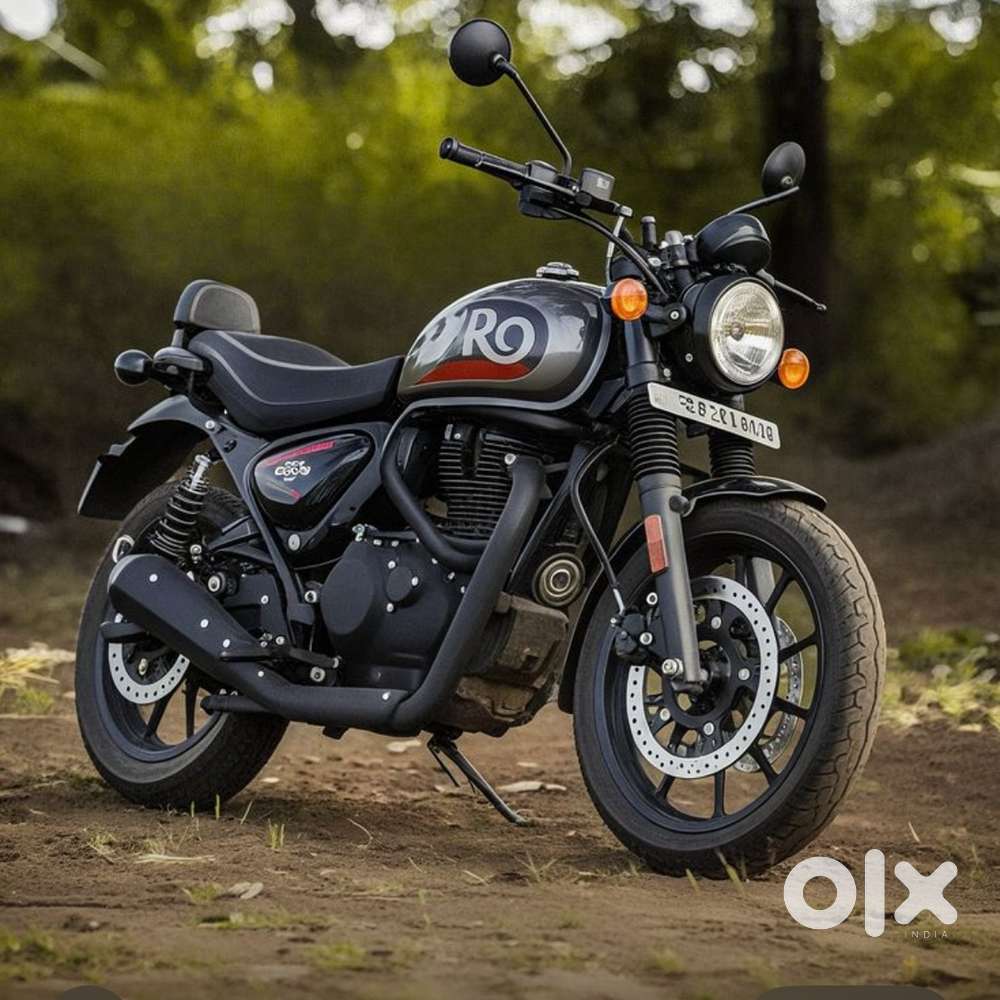 Hunter 350 (Graphite Grey)  2.5 Months Old  Only 700 KM Driven