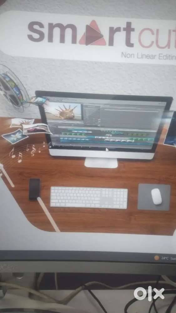 Wanted Allbum Desiner Female or Male Operater