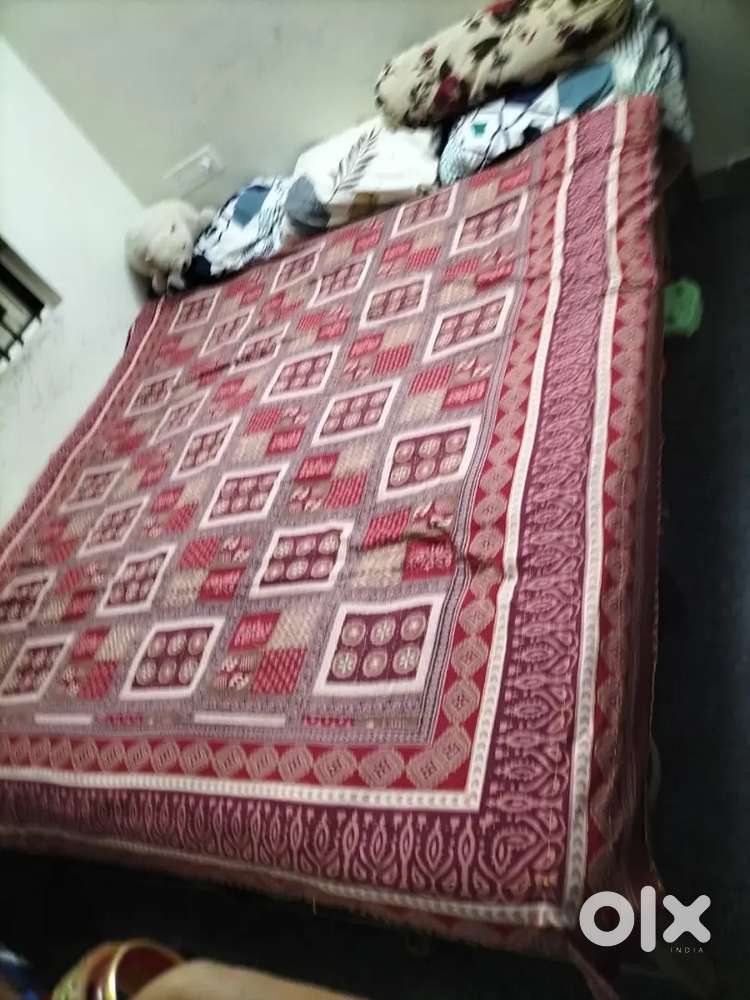 Heavy-Duty Foldable Galvanized Iron KingSize Bed – 300kg Load Capacity