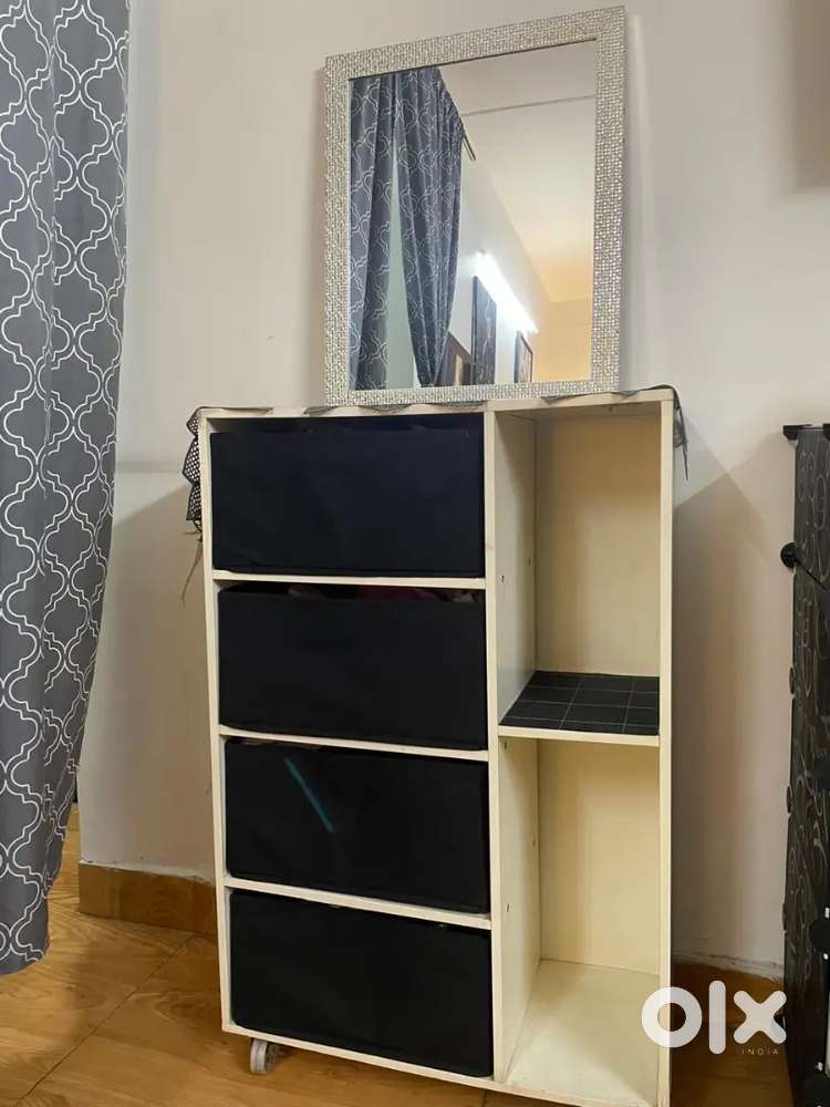 Dressing table with mirror