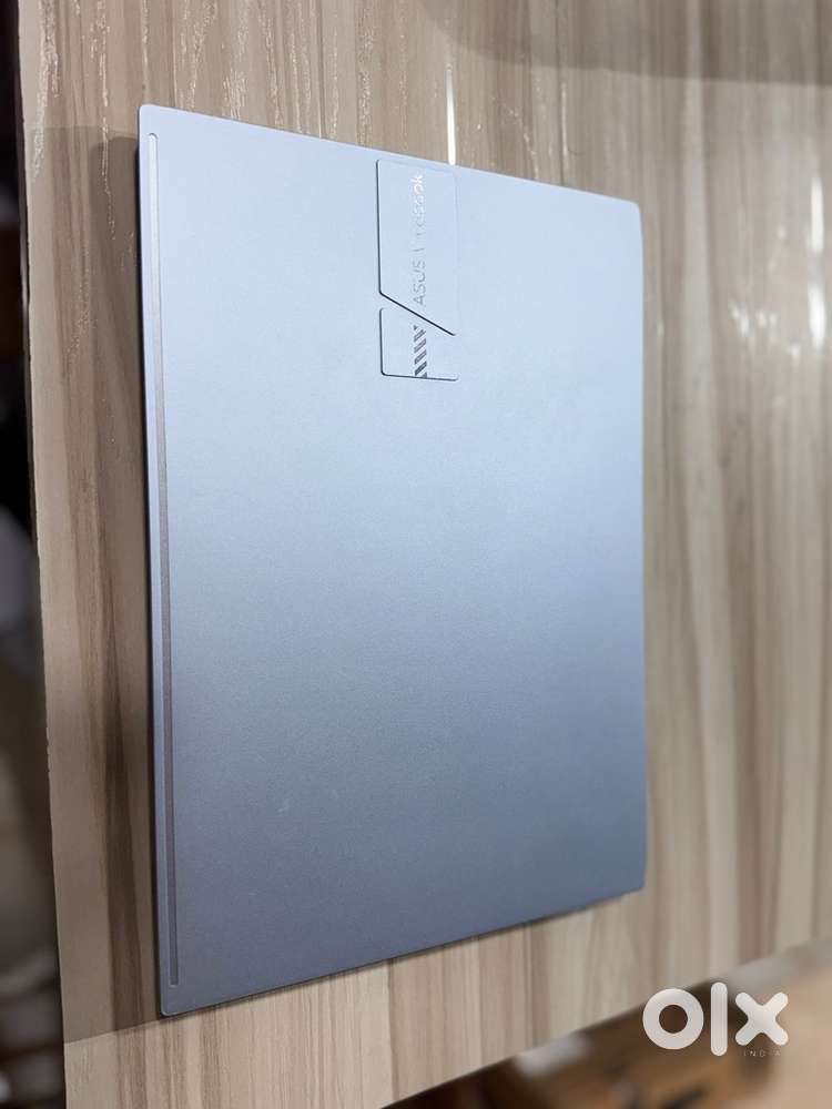 Asus Vivobook 14 ryzen 5 5600H 16GB Ram 512 SSD OLED Display
