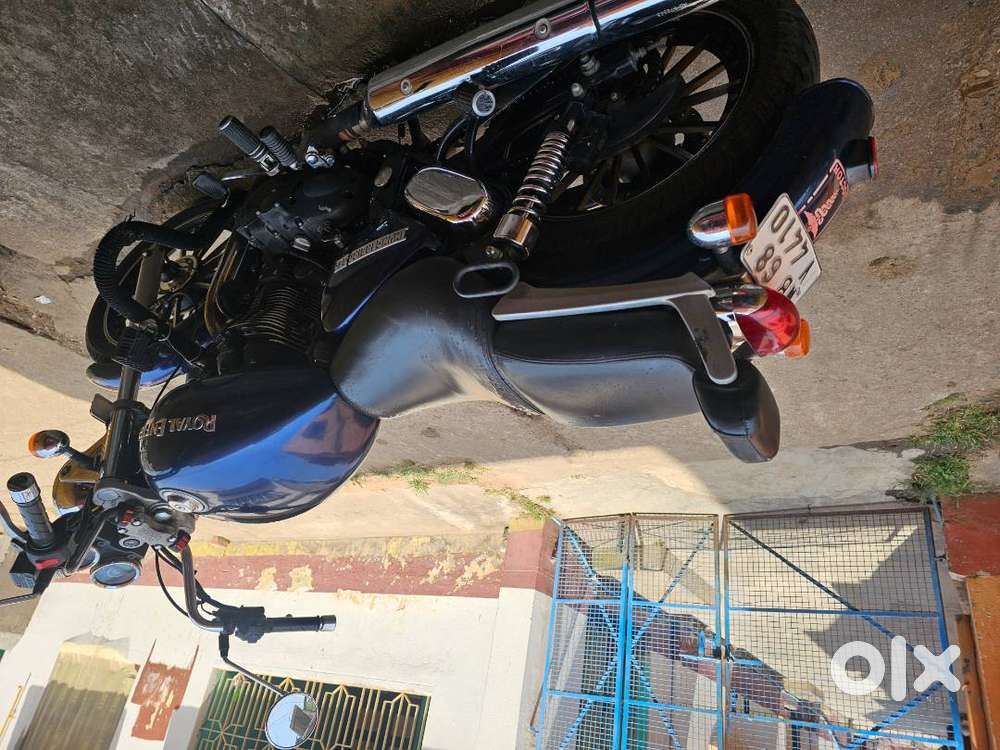 Nicely maintained thunderbird 350 blue colour, both alloys wheels