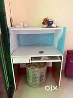 Computer Table. Big size invery good condition
