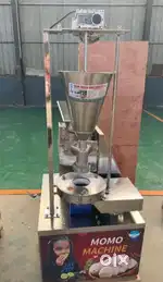 Momos machine