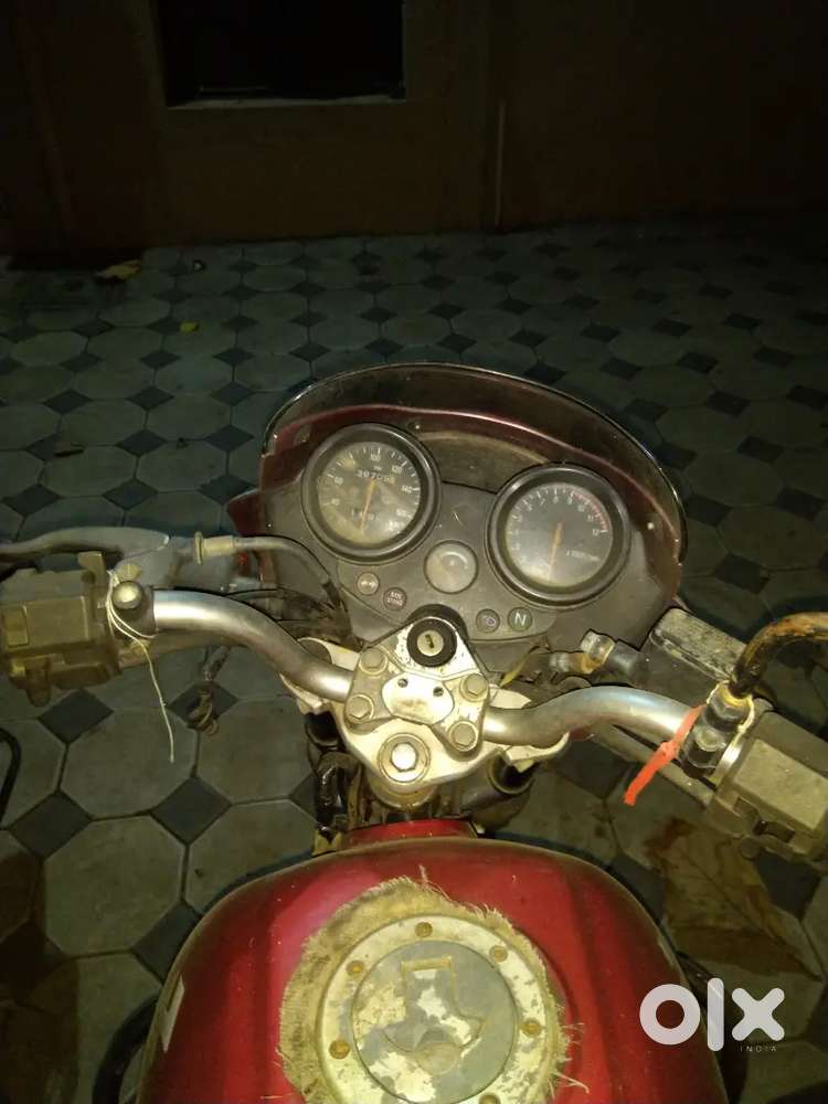 Pulser 180