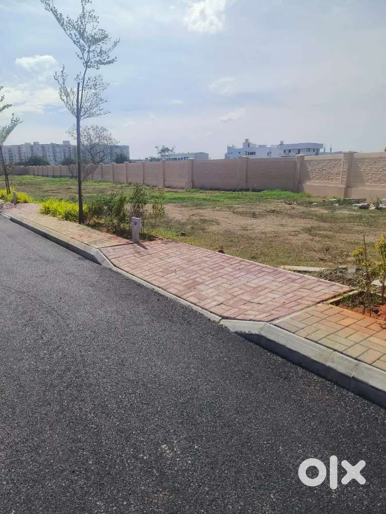 Kundrathur Thirumudivakkam residential land with Club house Sale