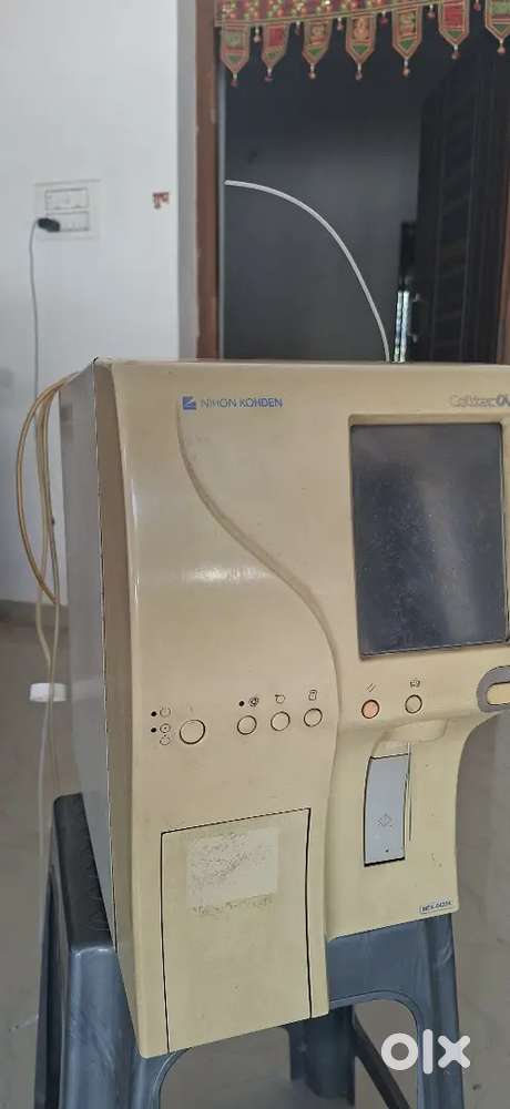 Laboratory machine