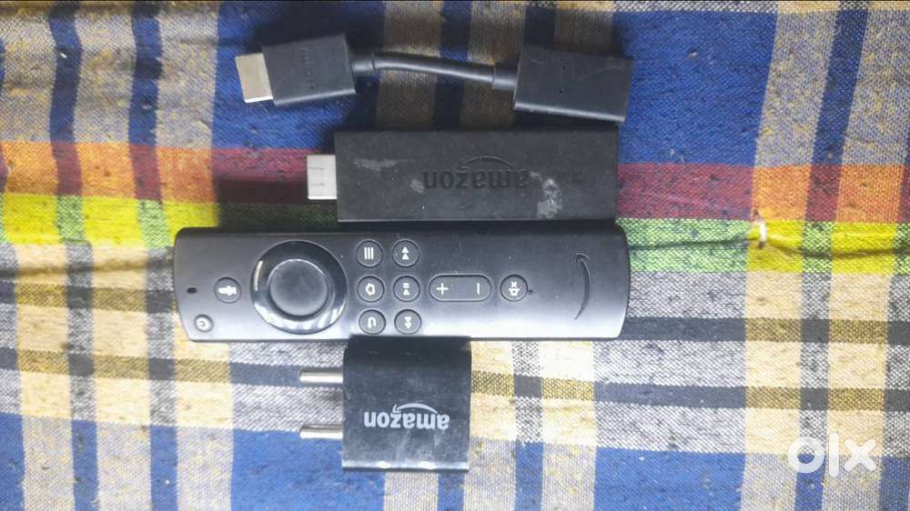 Amazon Fire TV Stick (2nd Gen)  Full Set  Alexa Remote  Excellent W