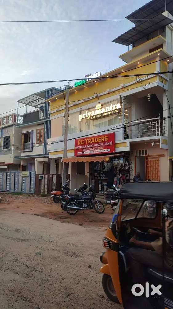 Lady Beautician for a ladies salon