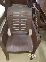 4 TABLES,4 CHAIRS,12 SINGLE BAD,12 MATTRESS.