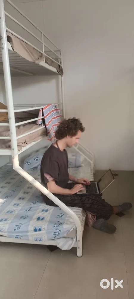 Villa & Hostel Manager Needed for Bookings & Daily Operations