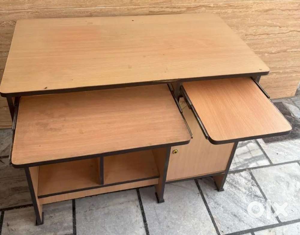 Computer Table