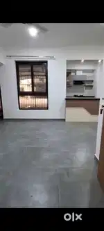 2 BHK SEMI FURNISHED LUXURY PREMIUM GATED COMMUNITY FLAT RENT VYTILA