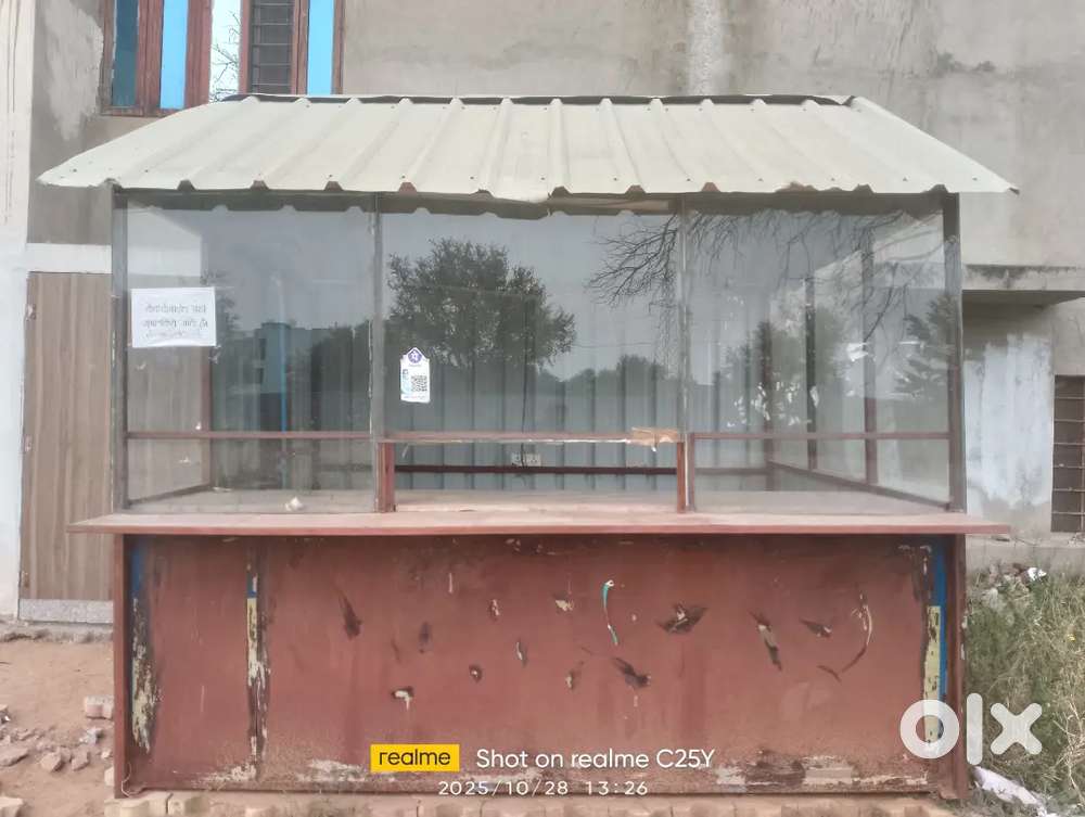 Glass furniture box for shop