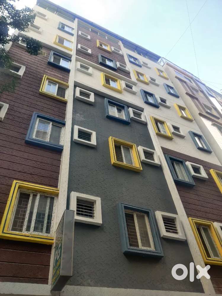 High rental PG building for sale