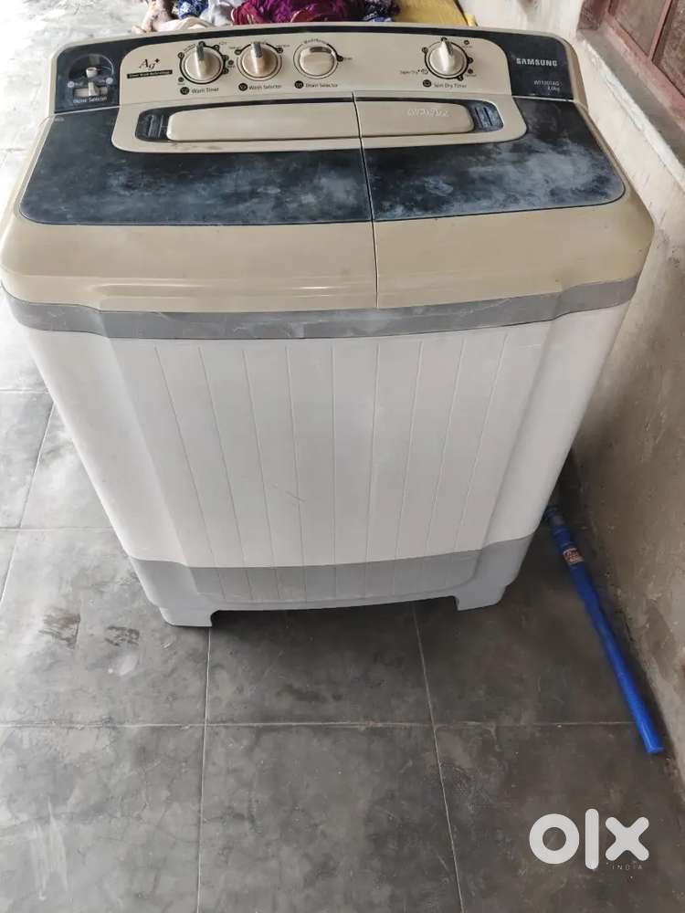 Samsung semi automatic washing machine