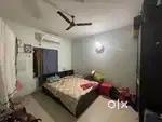 2 bhk room need only 1 job holder boy