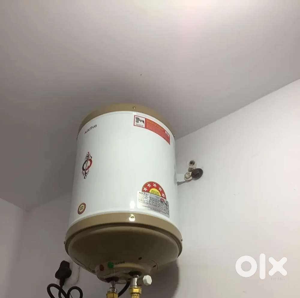 2. 10 Days Used 10L Geyser  Almost New  Perfect Working  Best Price