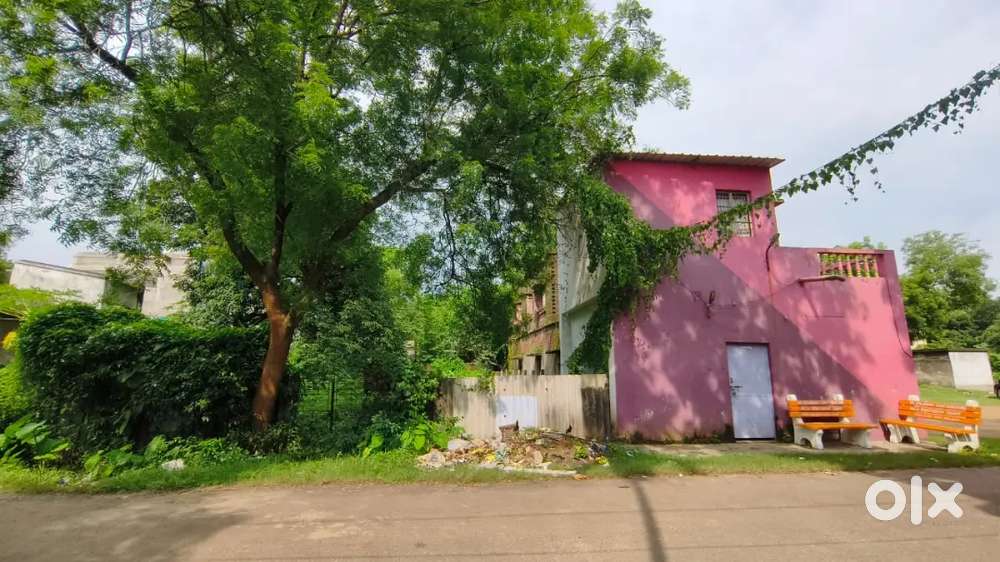 4 decimal back side plot with 8ft road