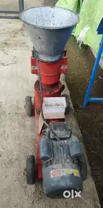 Pallet making machine for hen goat n cow