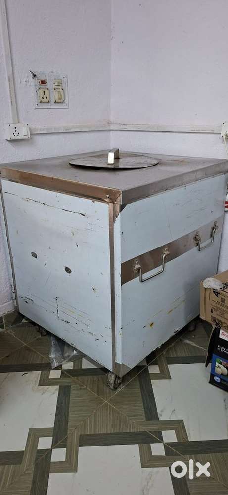Munnilal tandoor (3 months old) with gas kit