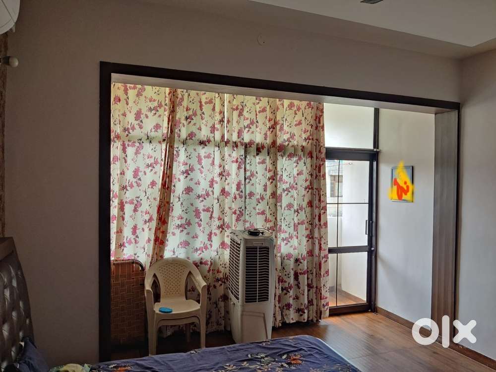 Fully furnished mig super flat