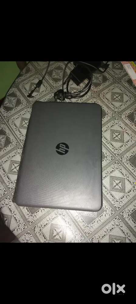 HP Laptop at Rs 5000 (display problem)