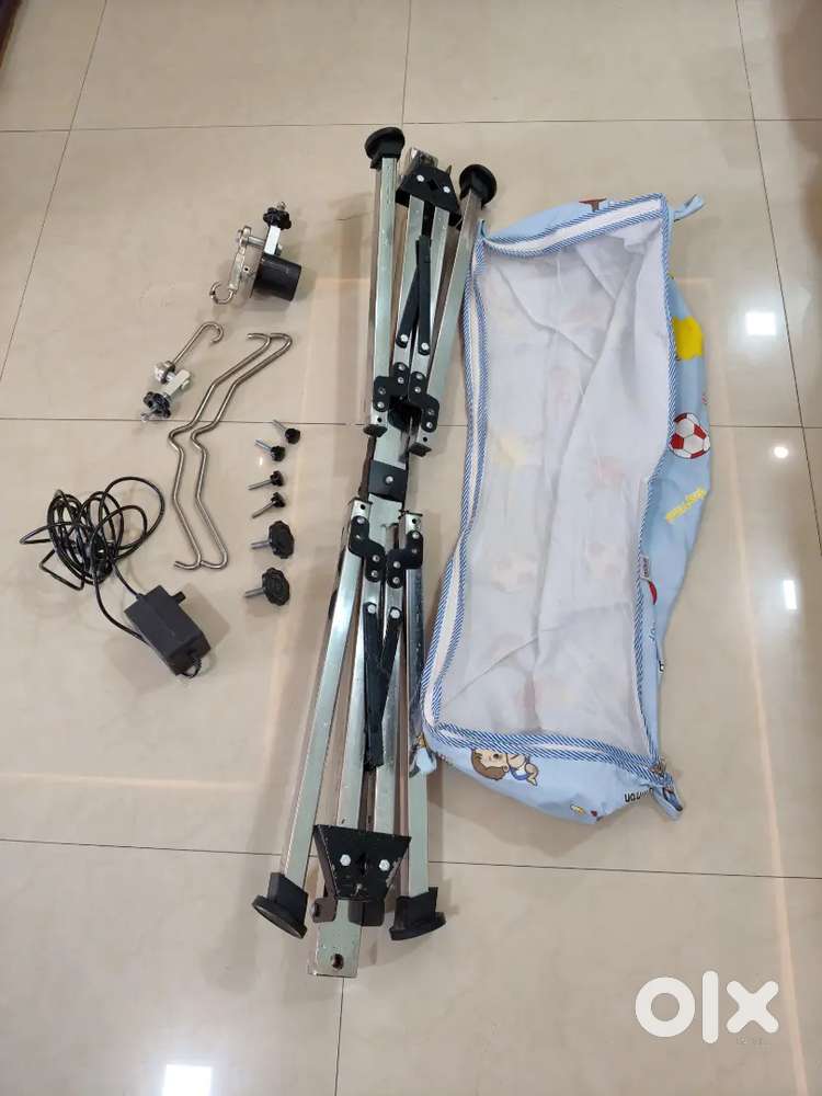 Jhula Automatic, Portable and with mosquito net