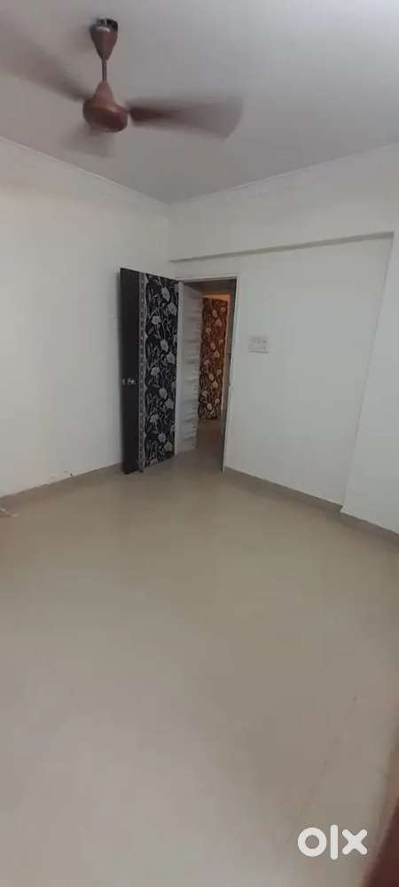 2bhk semifurnish flat opposite railway Station on heavy deposit.