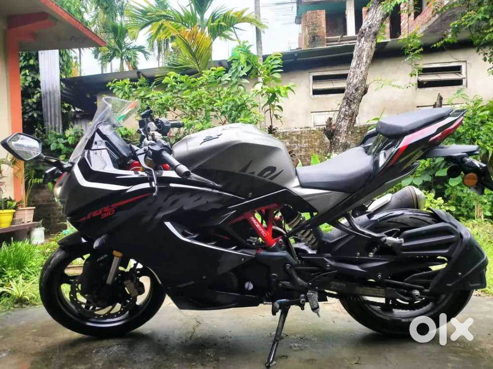 Apache RR310 (bmw engine) single handed bike in tip top condition.