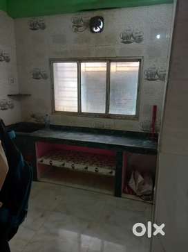 2nd floor 2bhk with balcony fan flat for rent in jadabpur baghajatin