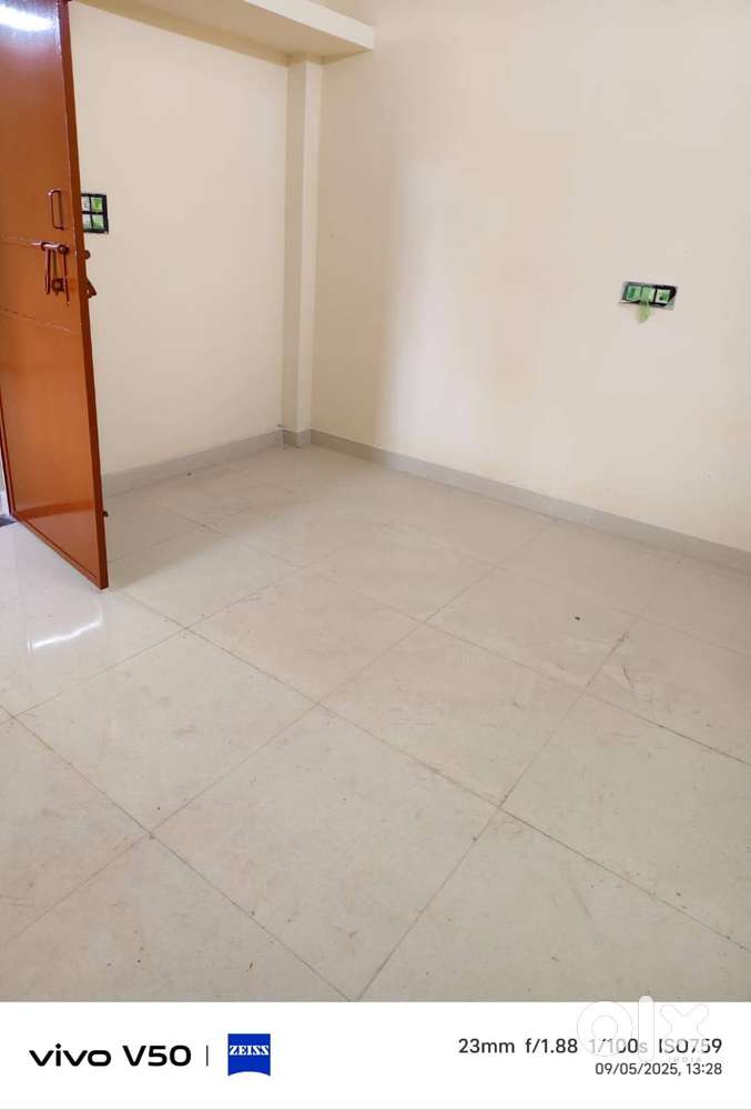 ROOM FOR RENT AVAILABLE