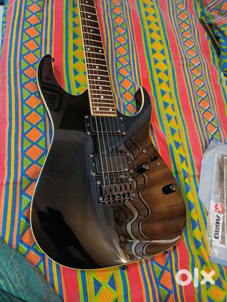 Ibanez RGR321EX and Yamaha PAC012 electric guitar
