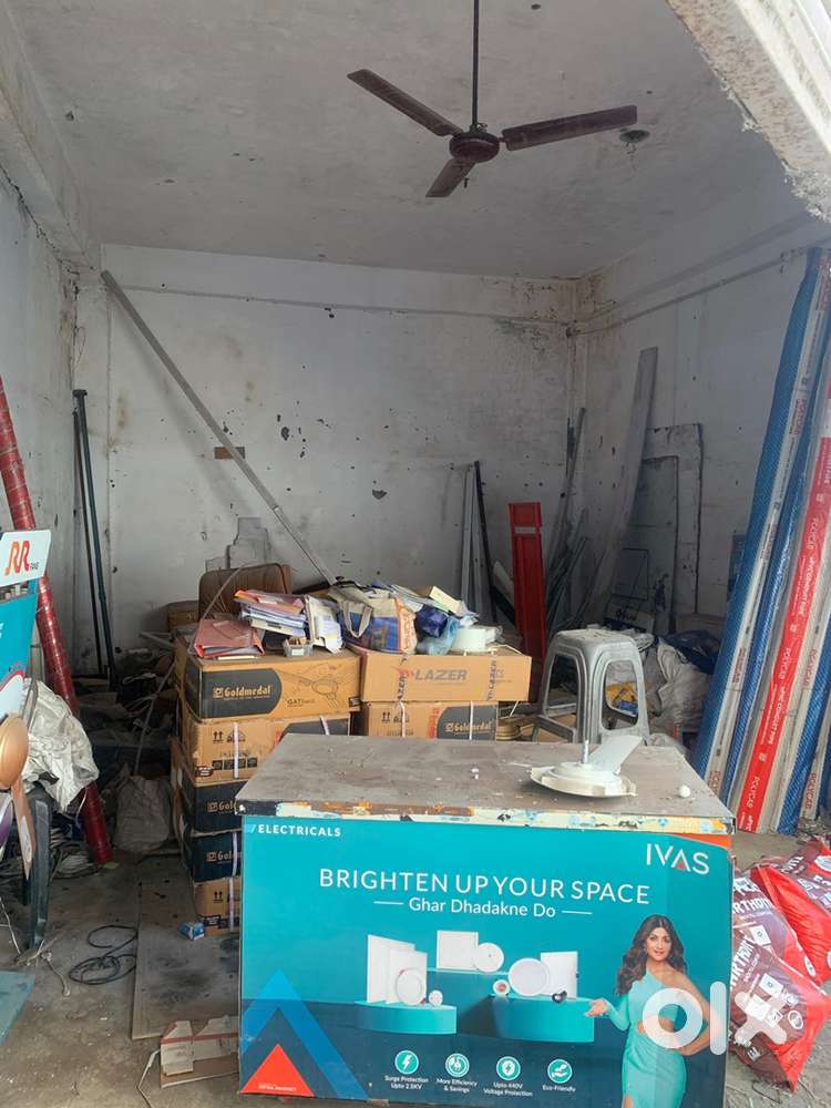 Shop with Front Shutter & Storage Area for Rent