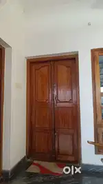 2 bedroom house for rent (upstairs)