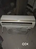 Hitachi inverter AC 1.5 ton