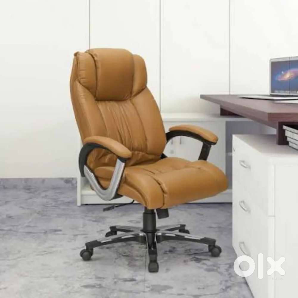 Wanted female front office