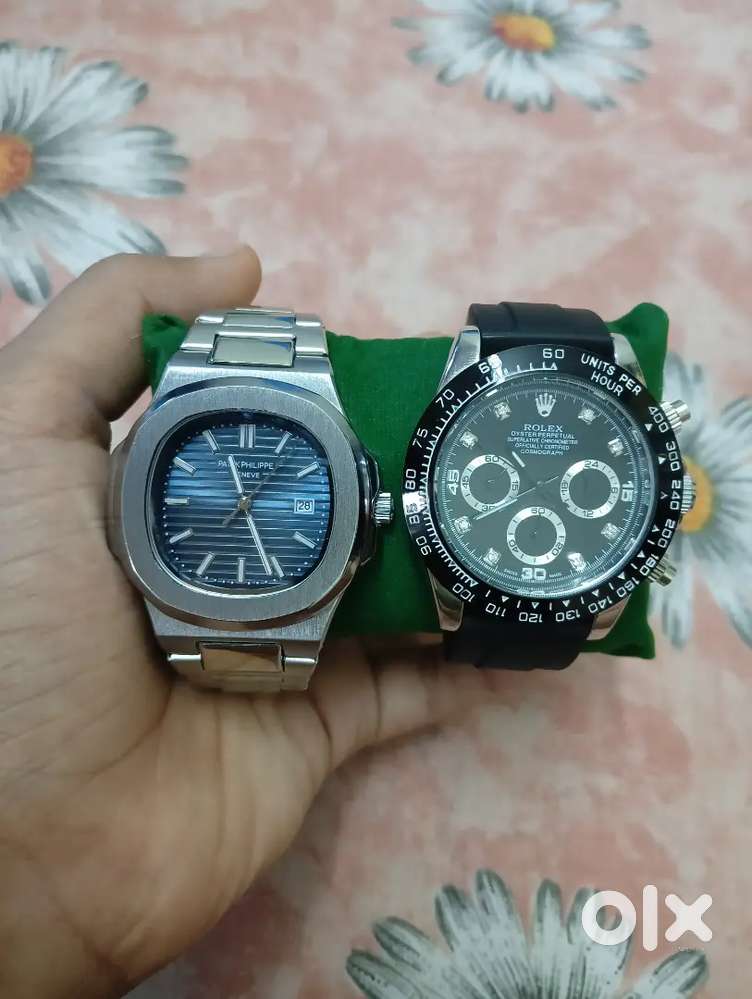 Buy one get one watch free