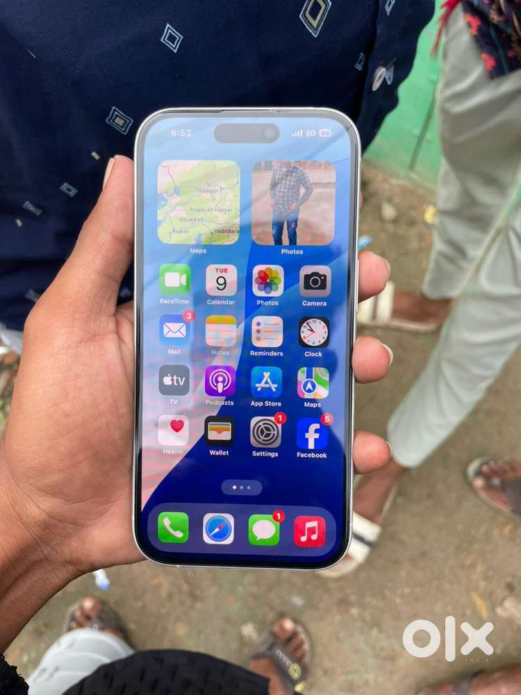IPHONE 16 ( 1 MONTH OLD )