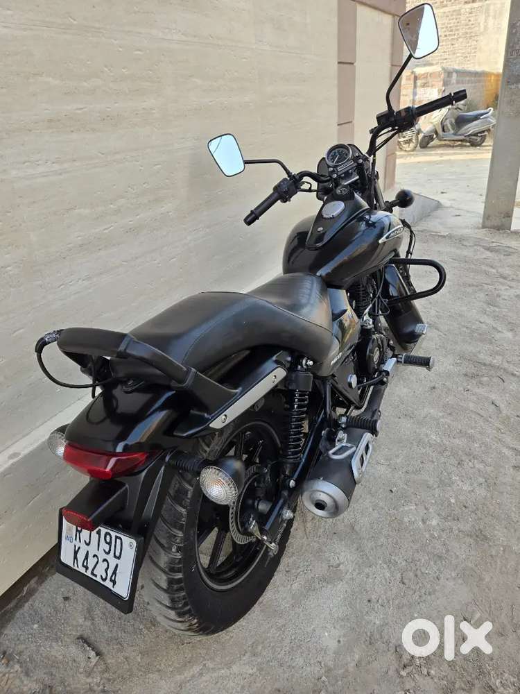 Bajaj Avenger 160 street only 11000 KM run