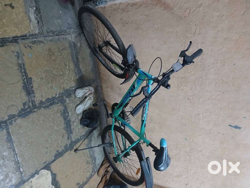 Leader brand cycle sell