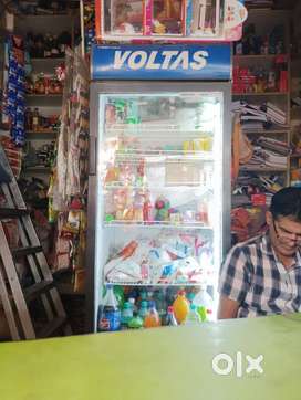 Voltas freeze visicooler 450 ltr commercial  for sell 2.5 year old