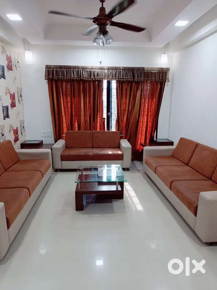 Luxurious 3 bhk full furnished high rise flat near Big Bazar