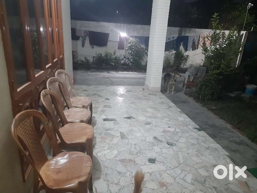 1 BHK , tiled floor