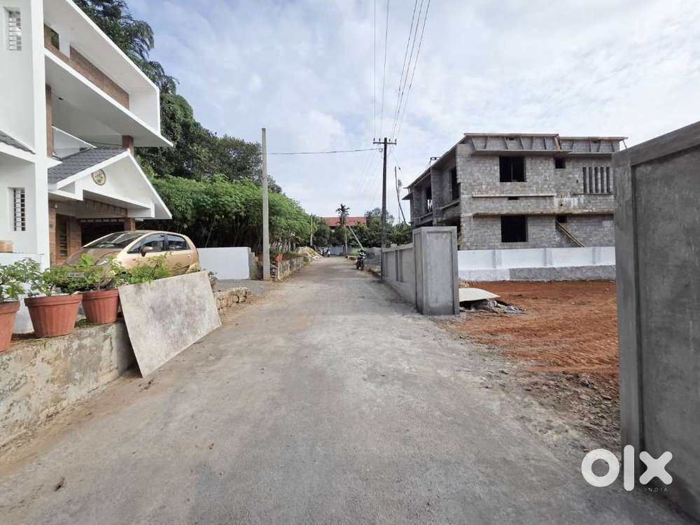 Koratty Prime Location 5–10 Cent Premium Plots Free Reg. 90% Loan