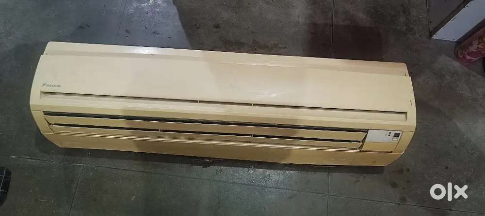 Daikin 1.5 ton