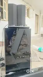 Speakers boat